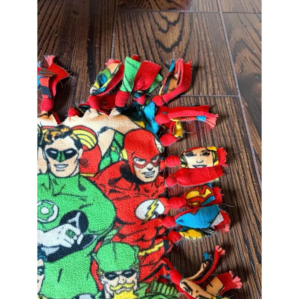 DC Comics Superhero Fleece Tie Blanket Throw Reversible Red 58x58 Handmade